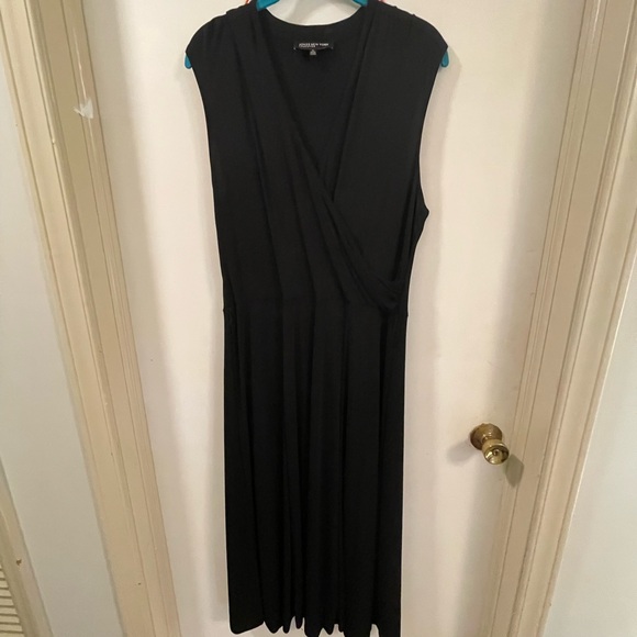 rib midi dress The Red Square Neck Ribbed Color:Deep Mauve Sydney Sweeney Is Dripping Height_36.46